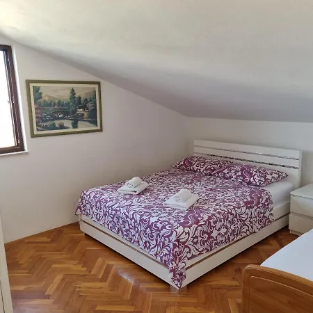 Tanja * Podstrana