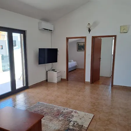 Апартаменти Tanja Подстрана
